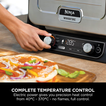 Ninja Woodfire Outdoor Oven OO101UK