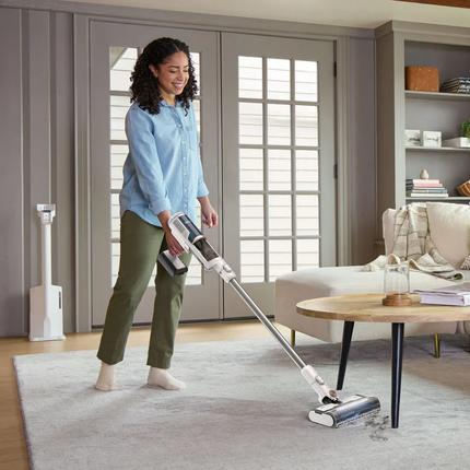 Shark Cordless Vacuum with Auto-Empty System BU3521ME