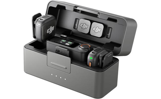 DJI Mic 3 Wireless Microphone System (2 TX + 1 RX + Charging Case)